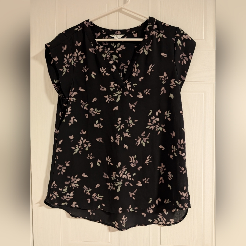 Reitmans short sleeve floral blouse